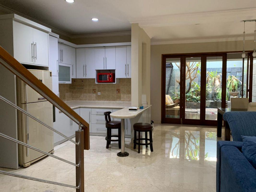 2 Floor house in Closed Compound